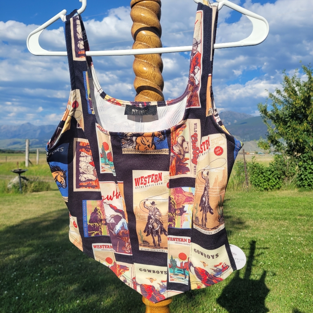 Cowgirls!! Western Print Tank Top, NWT- MEDIUM